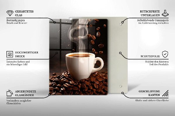 Tábua de vidro Uma xícara de café quente