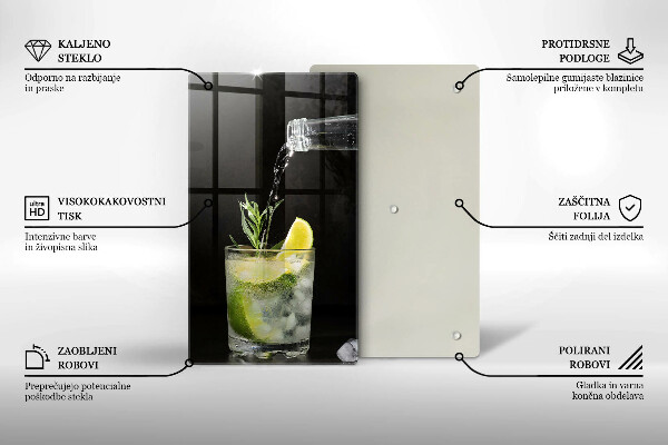 Tábua para cozinha Um copo de água