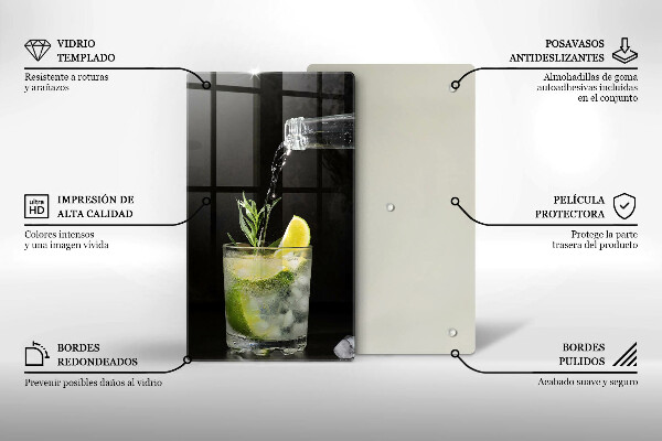 Tábua para cozinha Um copo de água