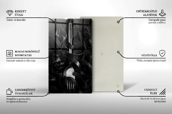 Tábua de corte Macarrão preto e um garfo