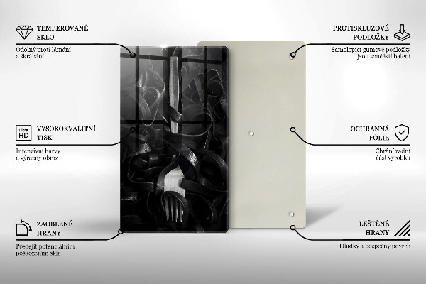 Tábua de corte Macarrão preto e um garfo