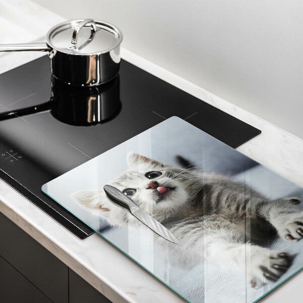 Tábua cozinha Um gatinho fofo