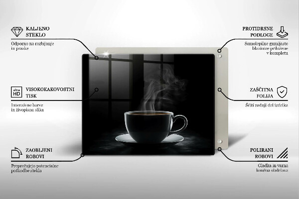 Tábua para corte Uma xícara de café quente