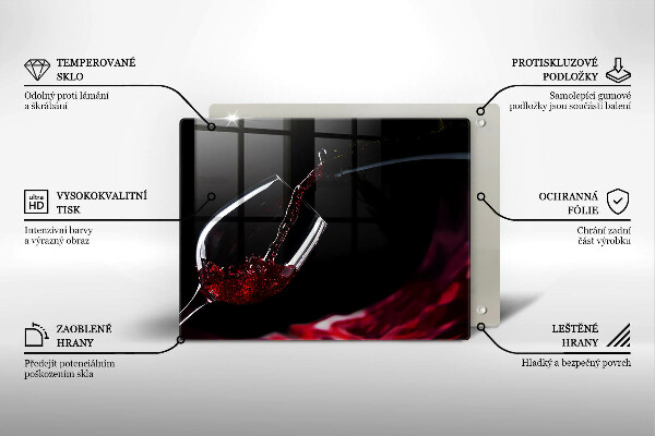 Tábua de corte Um copo de vinho tinto