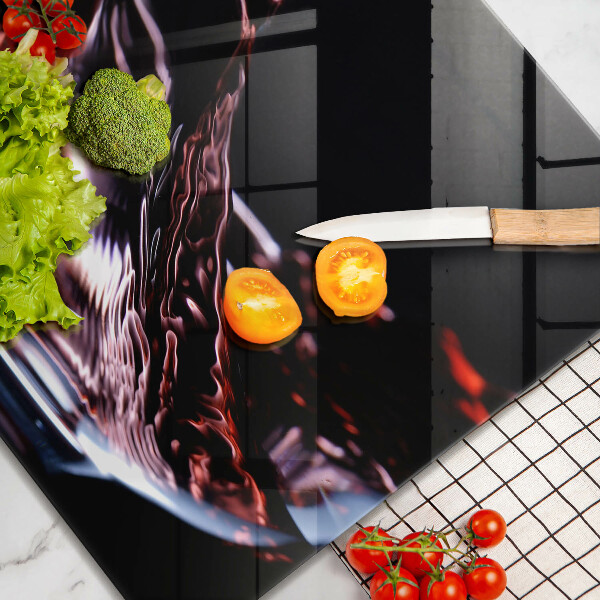 Tábua para cozinha Um copo de vinho tinto