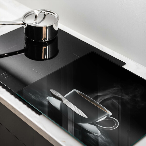 Tábua de cortar alimentos Uma xícara de café quente