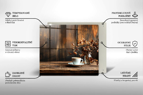 Tábua de corte Uma xícara de café e madeira