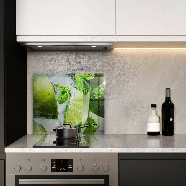 Tábua de vidro Água com limão e gelo