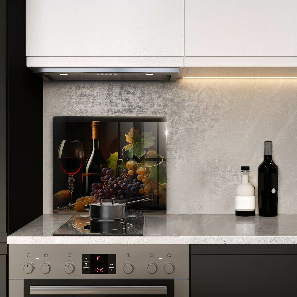 Tábua para cozinha Um copo de vinho e uvas