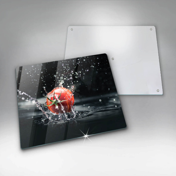 Tábua corte Tomate na água