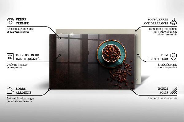 Tábua para corte Uma xícara de grãos de café