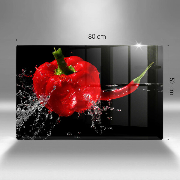 Tábua corte Pimentões vermelhos em água