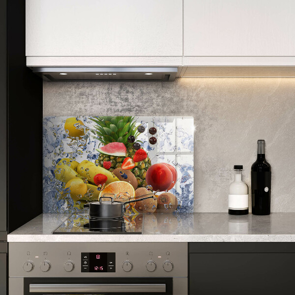 Tábua corte Frutas suculentas e água