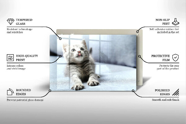 Tábua de cortar Um gatinho fofo