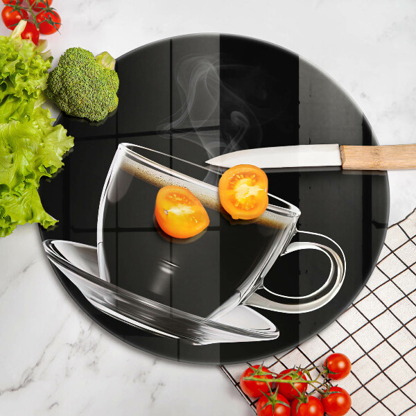 Tábua cozinha Um copo de café quente