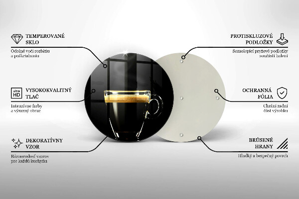 Tábua cozinha Um copo de café preto