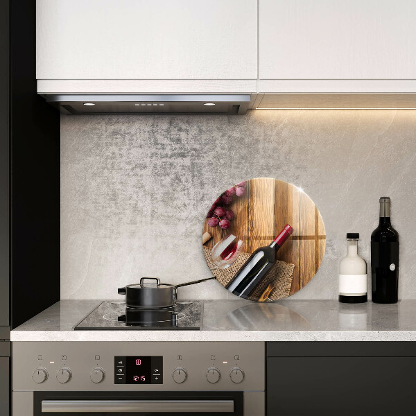 Tábua de cortar alimentos Uma garrafa de vinho tinto