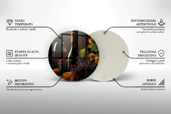 Tábua de corte de vidro Um copo de vinho e uvas