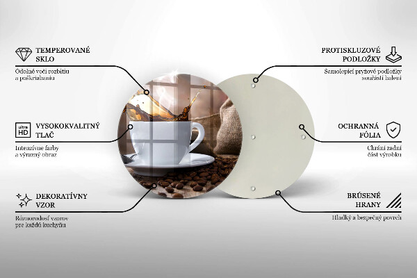 Tábua de cortar de vidro Uma xícara e grãos de café