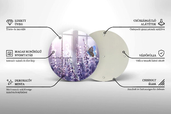 Tábua para corte Flores silvestres e uma borboleta