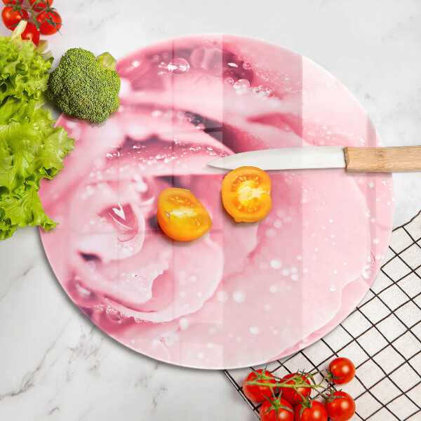 Tábua para corte Gotas de orvalho e flor de rosa