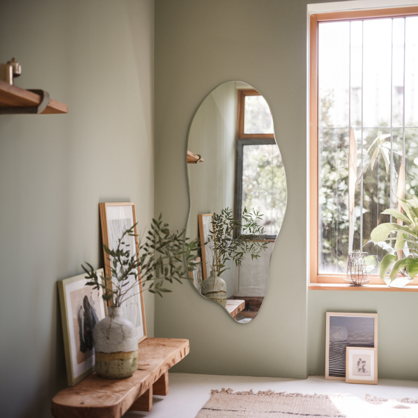 Espelho formato orgânico decorativo 40x90 cm