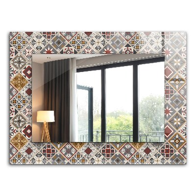 Espelho com moldura decorada em mosaico colorido