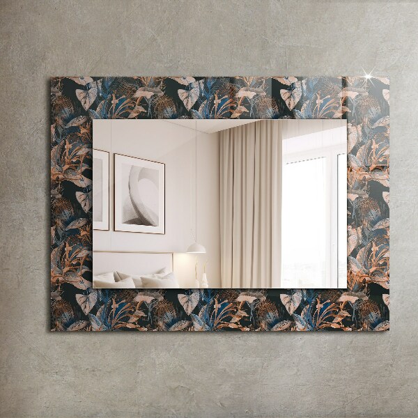 Espelho com moldura decorada com flores e folhas