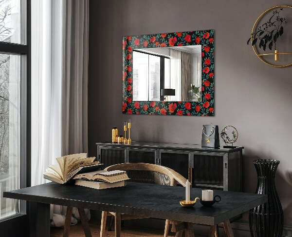 Espelho com moldura decorada com flores de papoula