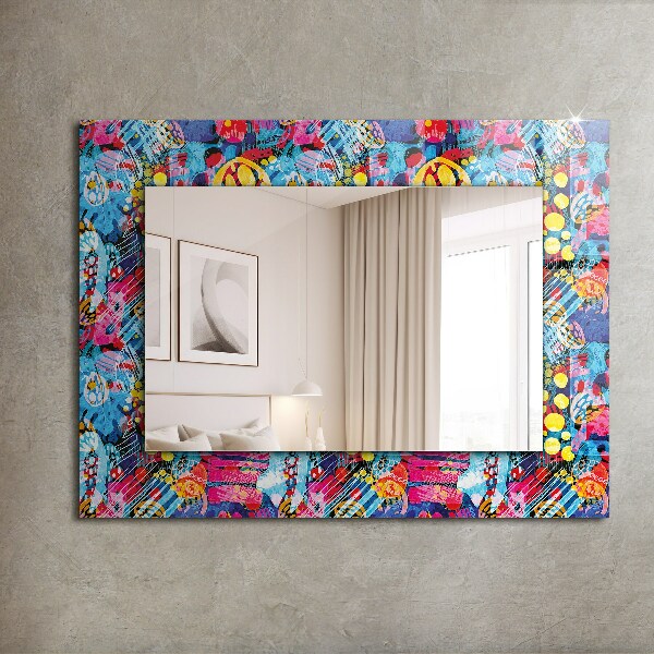 Espelho decorativo com motivo abstrato colorido