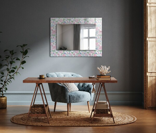 Espelho decorativo com estampa floral em tecido