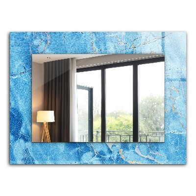 Espelho com moldura decorada em estampa de mármore azul