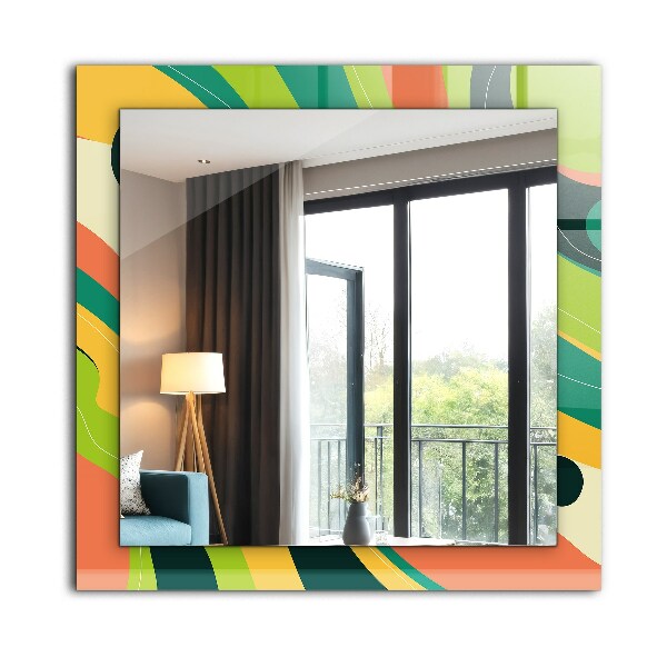 Espelho com moldura decorada com motivo geométrico