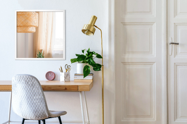 Espelho retangular de casa de banho com moldura em branco 70x50 cm