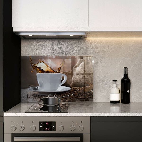 Protetor para fogão de vidro Uma xícara e grãos de café